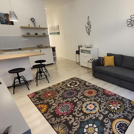 Ella Apartment Budapest Bagian luar foto