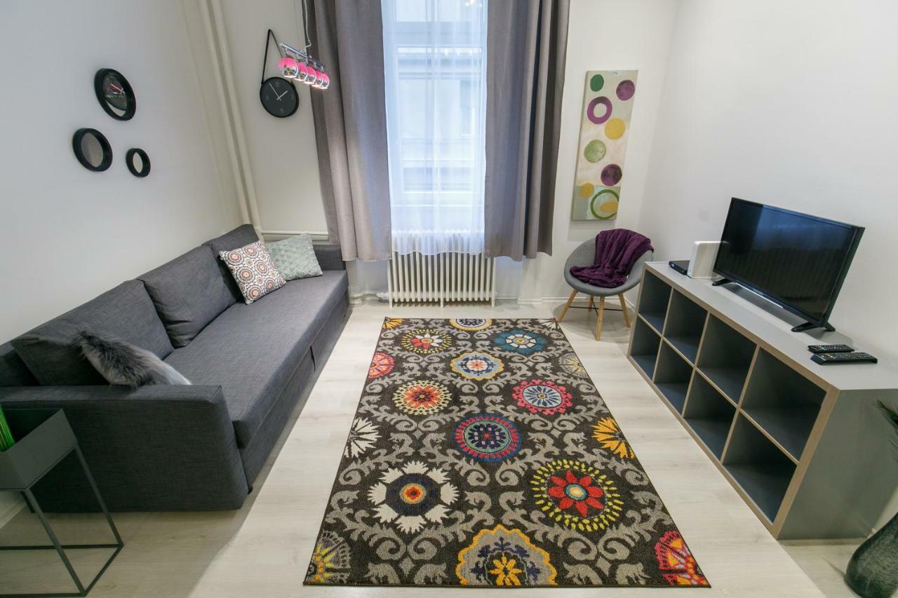 Ella Apartment Budapest Bagian luar foto