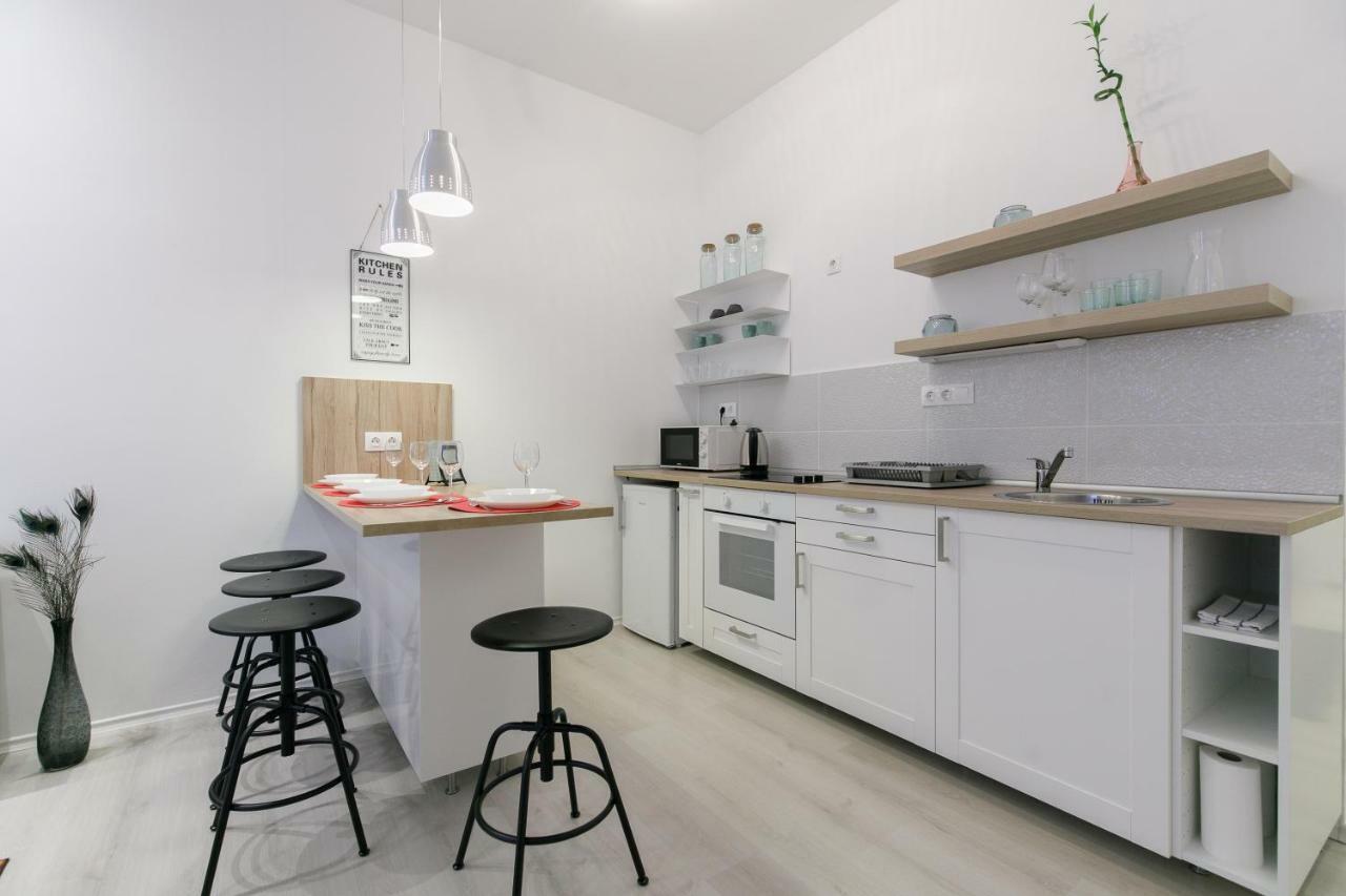 Ella Apartment Budapest Bagian luar foto