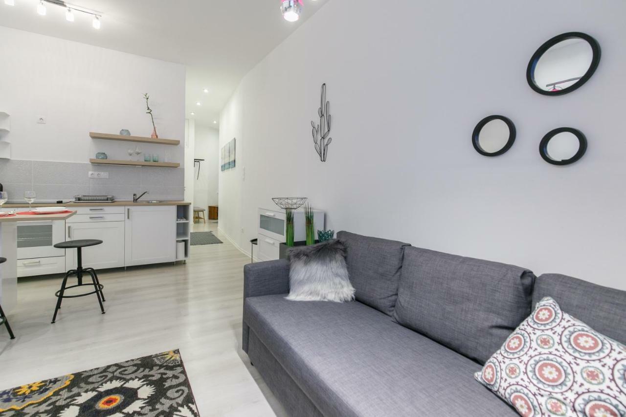 Ella Apartment Budapest Bagian luar foto