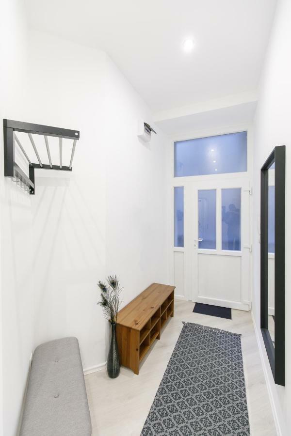 Ella Apartment Budapest Bagian luar foto